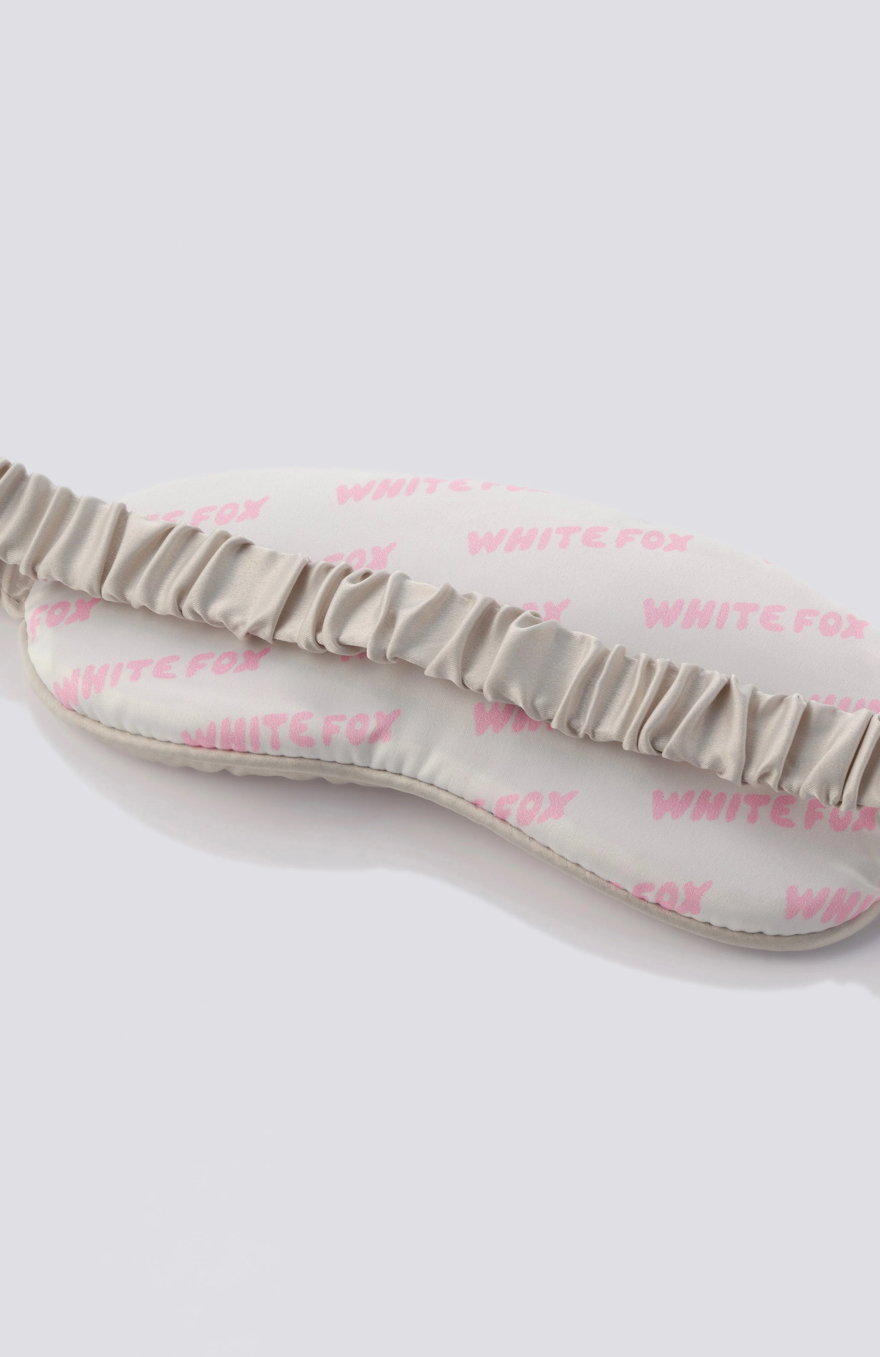Beauty Sleep Luxe Eye Mask - Image 3