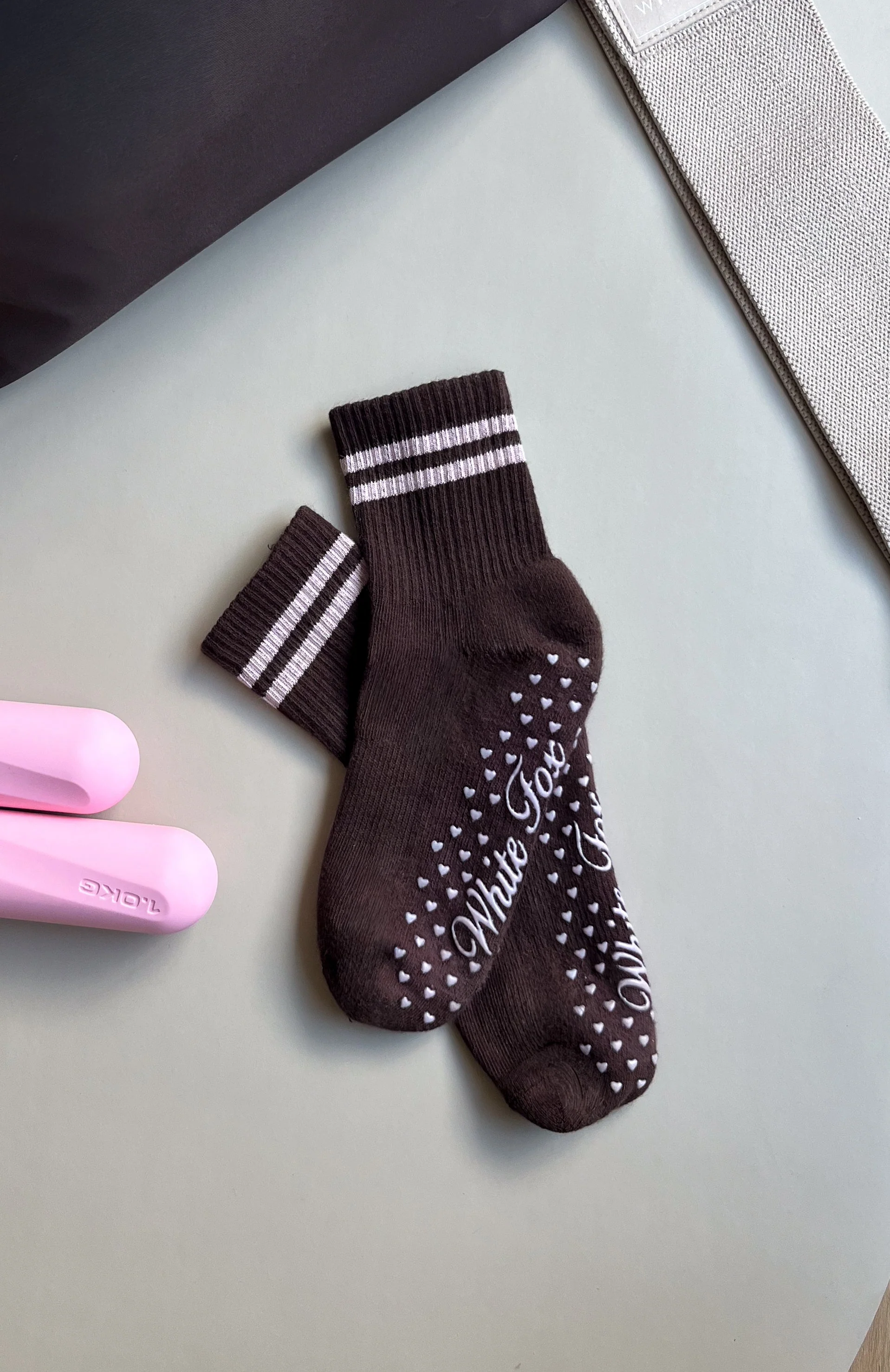 Check Your Moves Grip Socks Chocolate/Dusty Pink