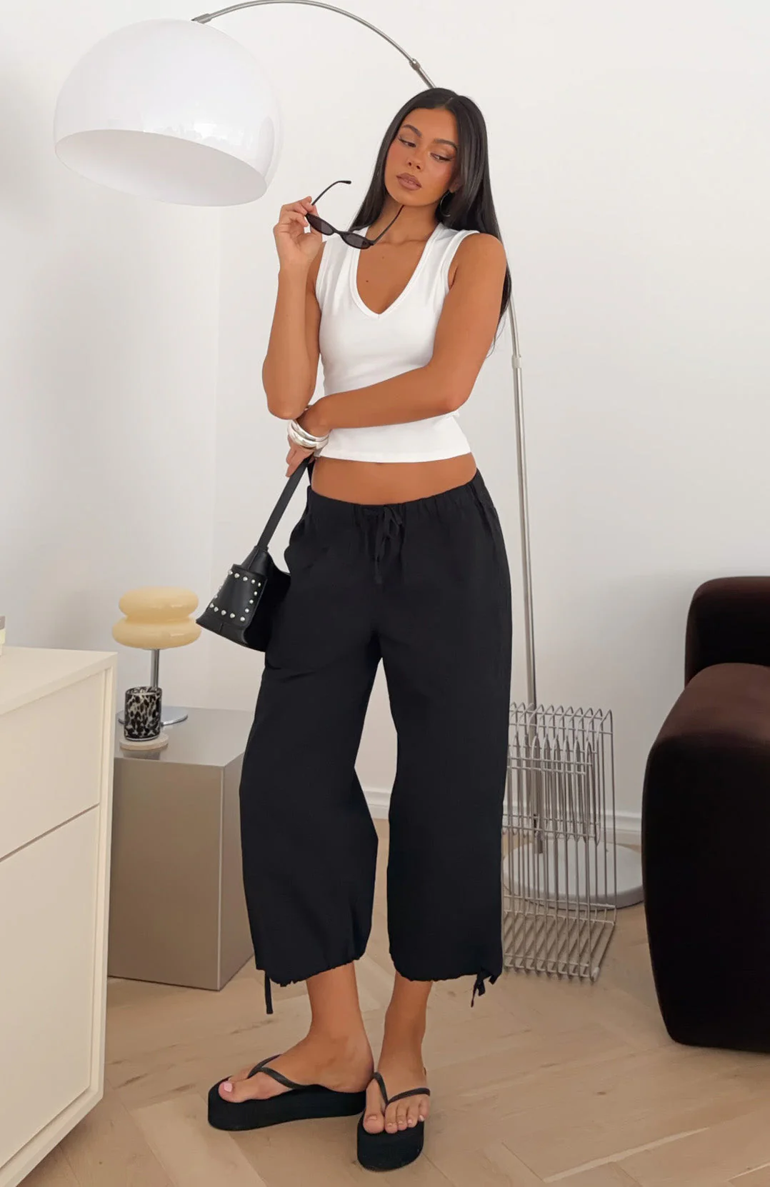 Date Me Capri Cargo Pants Black - Image 2