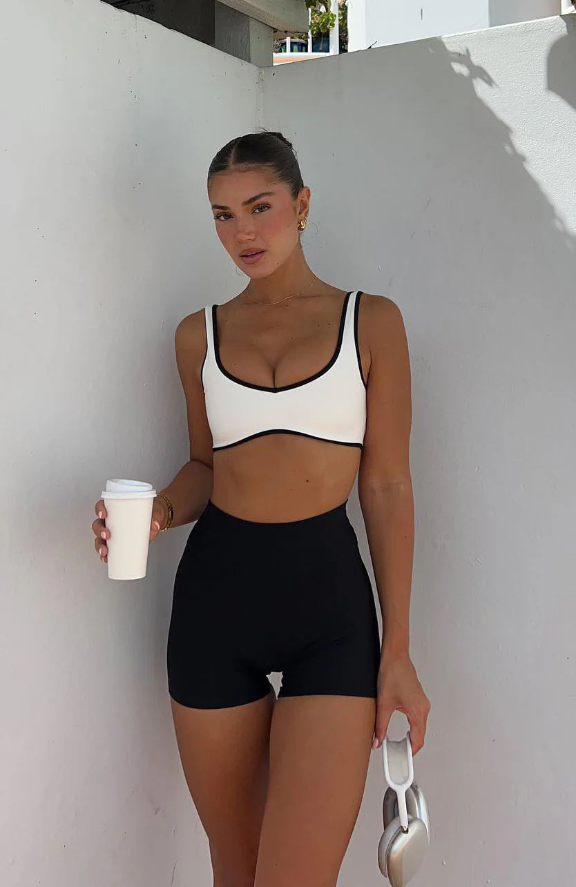 I'll Prove It Sports Crop Cream/Black - Image 6