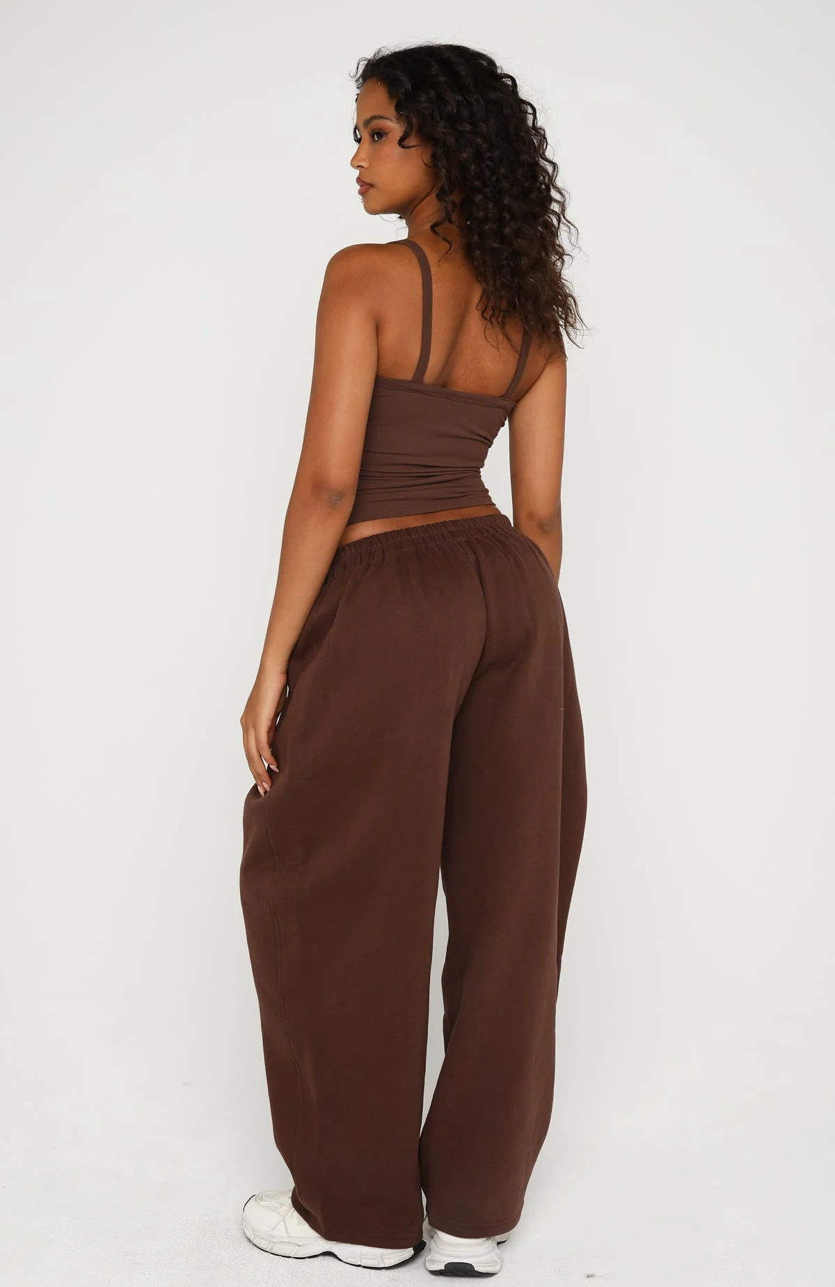 Know What You Want Barrel Leg Sweatpants Chocolate - Image 4