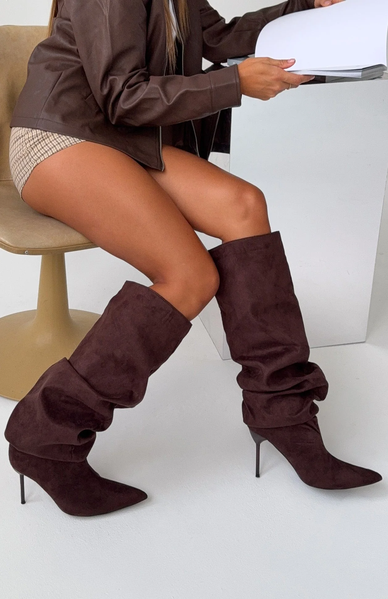 Redford Knee High Boots Chocolate - Image 2