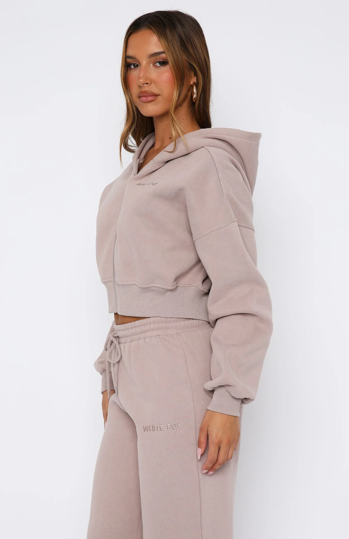 Stay Lifted Cropped Hoodie Cinnamon - Image 3