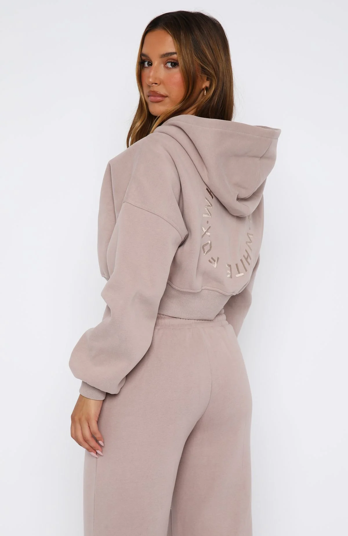 Stay Lifted Cropped Hoodie Cinnamon - Image 4