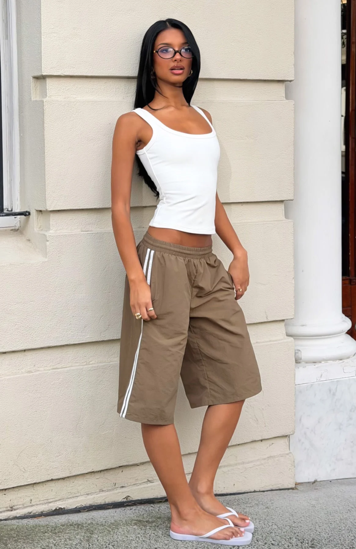 Still Yours Relaxed Shorts Military Green - Image 8