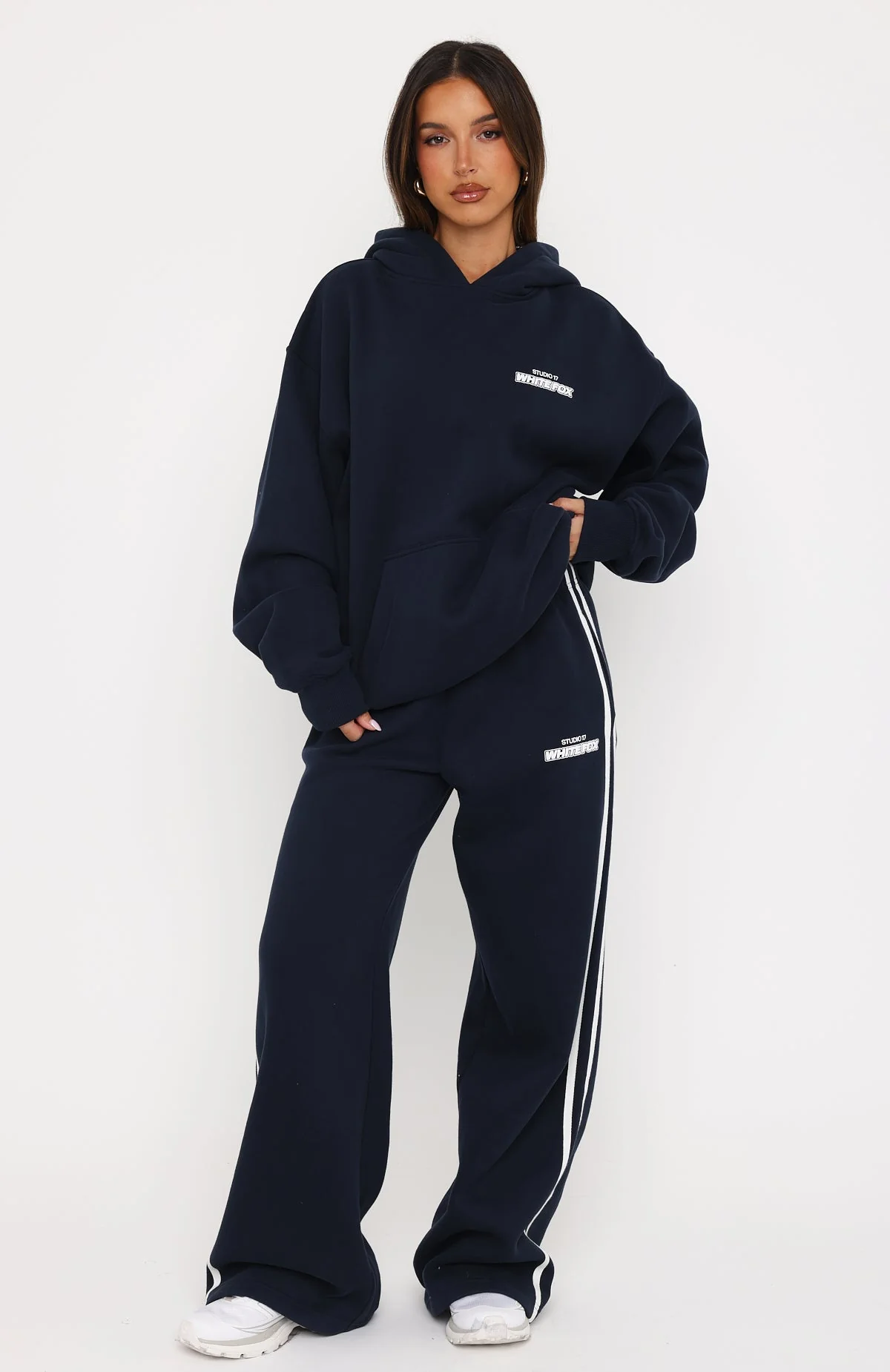 Studio 17 Spencer Wide Leg Sweatpants Navy - Image 3