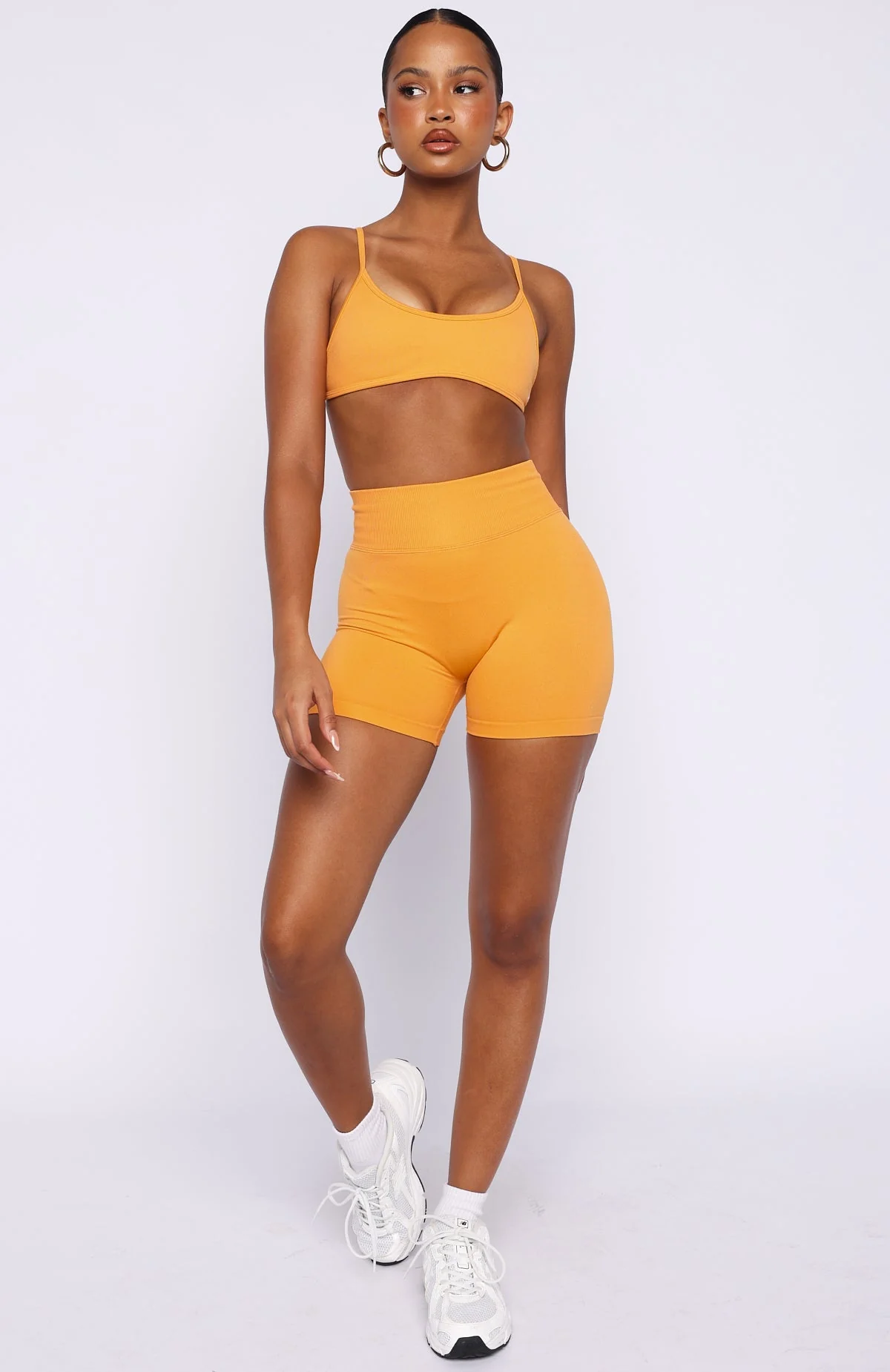 Zoom Seamless Shorts 4" Mango - Image 5